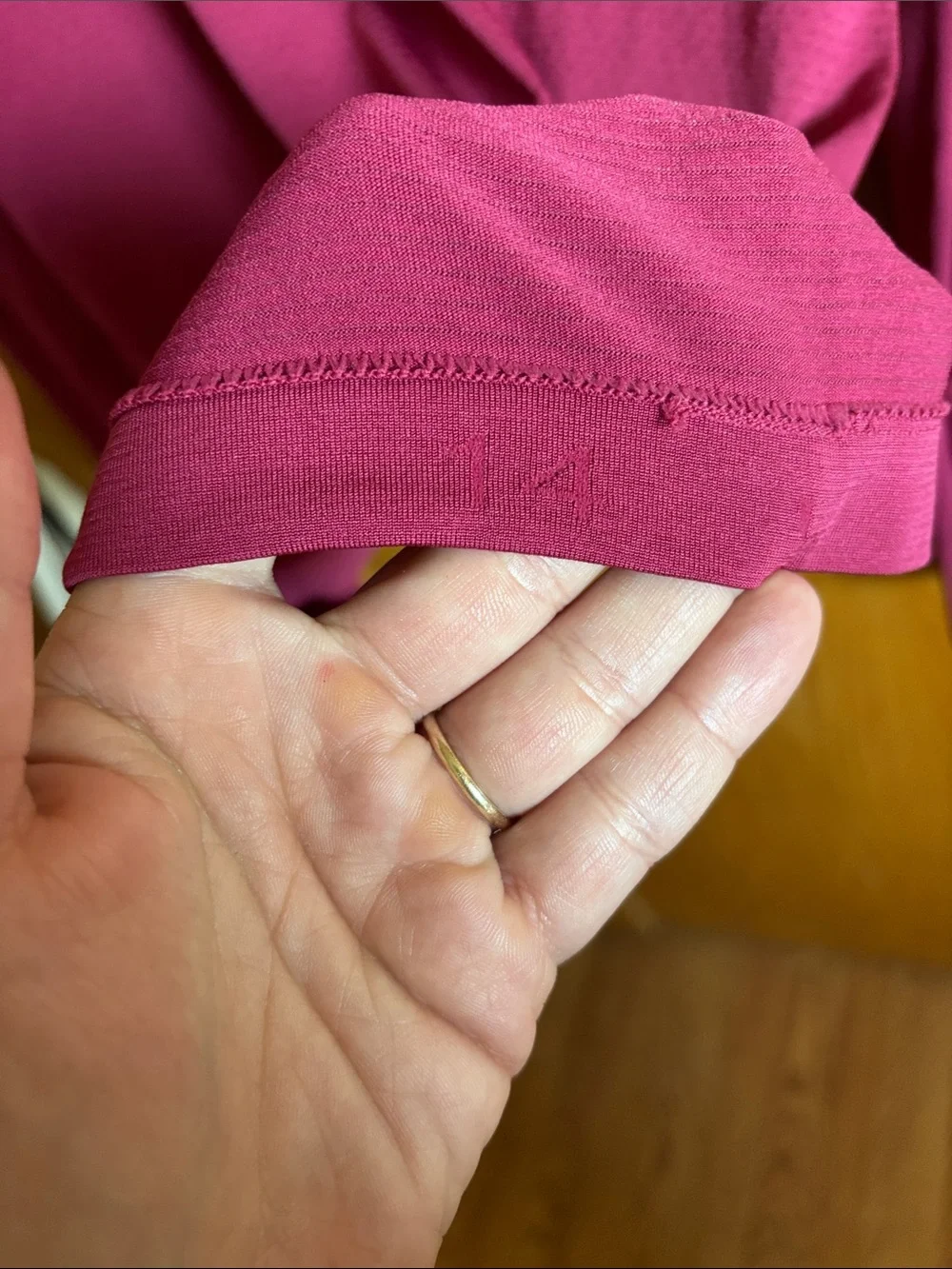 Lululemon Swiftly Tech Long-Sleeve Race Length - Picture 3 of 4